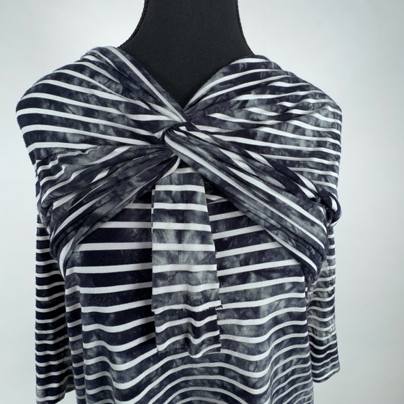 Black & White stripped 3/4 sleeves top bu Coco Y Club - XLG - Picture 2 of 6